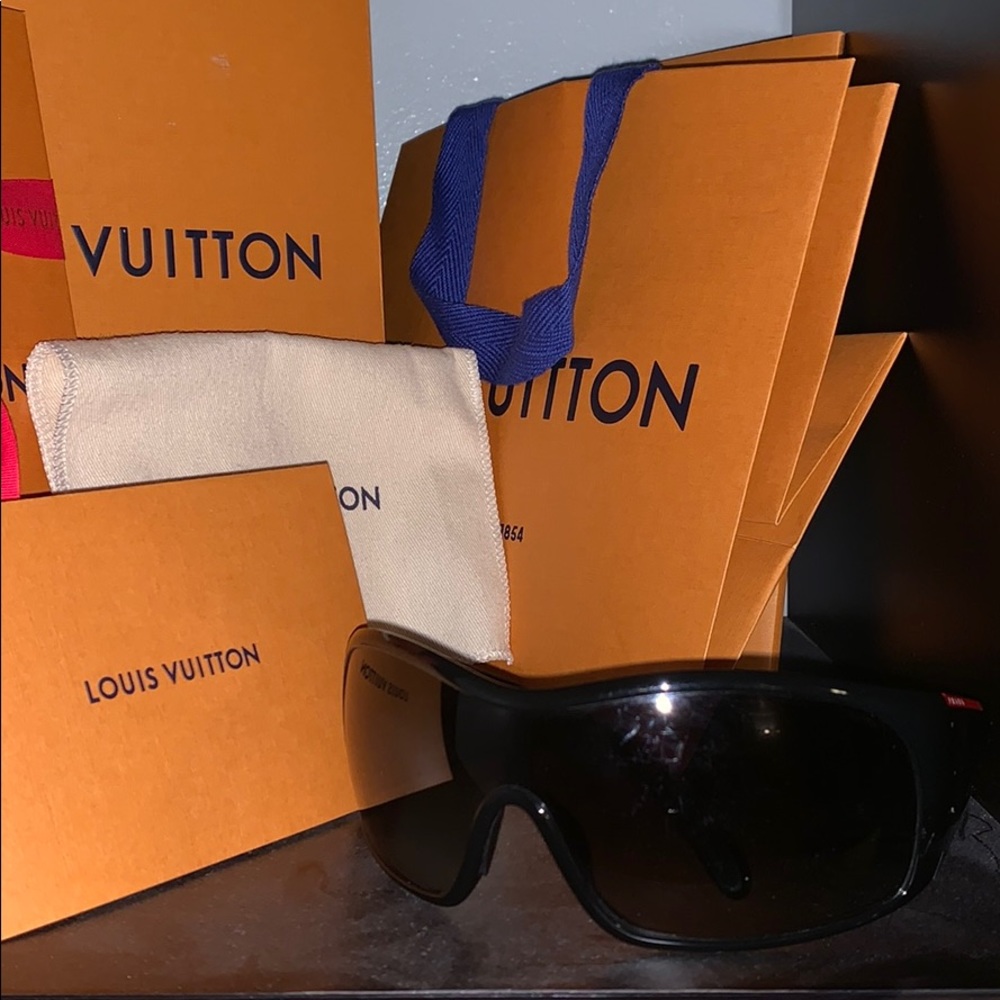 Men’s oversized Prada Sunglasses